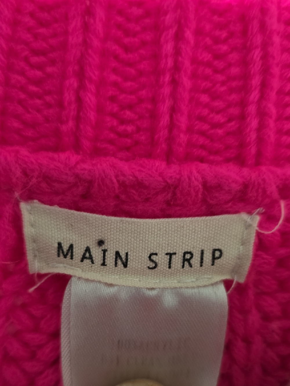 Main Strip - Picture 2 of 4